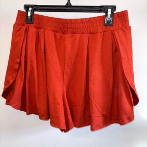 Burnt Orange Pleated Active Shorts with Elastic Waist
